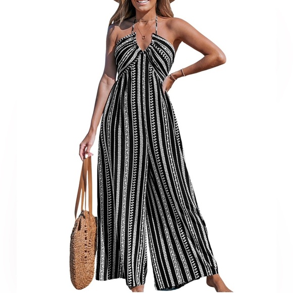 Cupshe Pants - Cupshe Monochrome Halter Jumpsuit‎